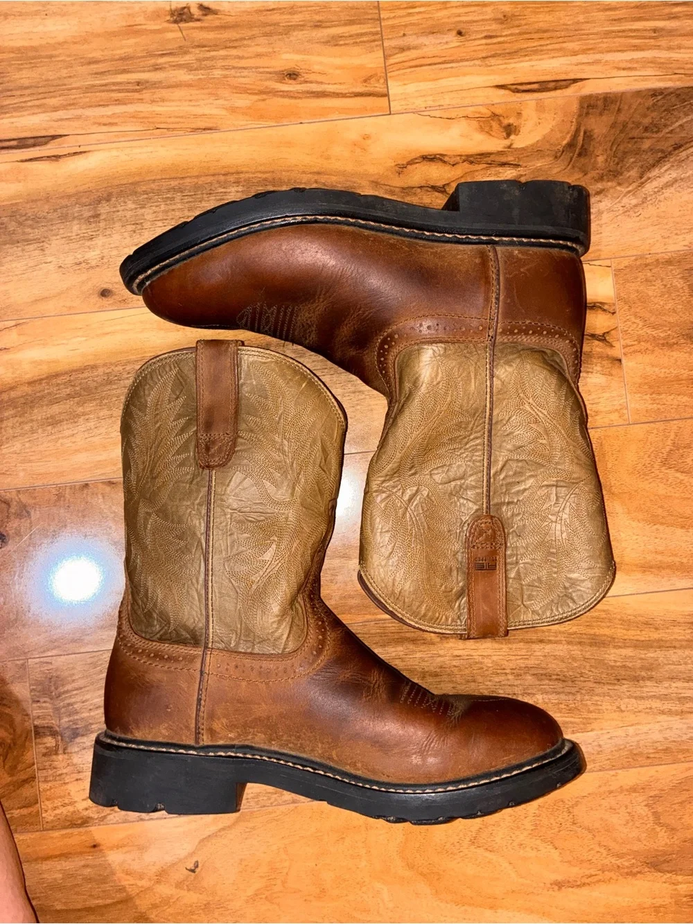 Ariat Men’s Sierra Sahara Pull-On Work Boots, round roper toe- size 10 D